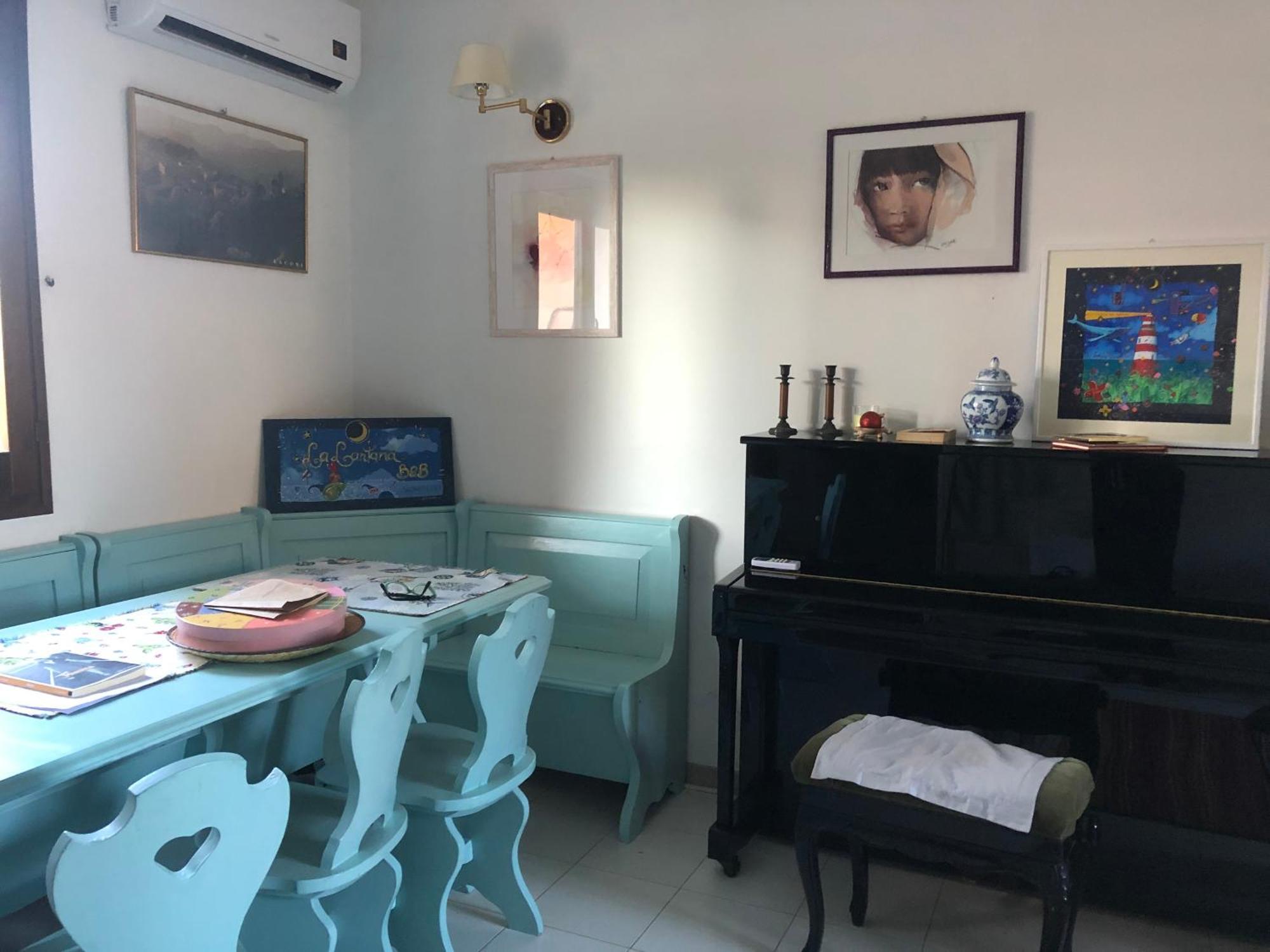 弗里米尼迪夸尔图La Lantana Nuova住宿加早餐旅馆 外观 照片