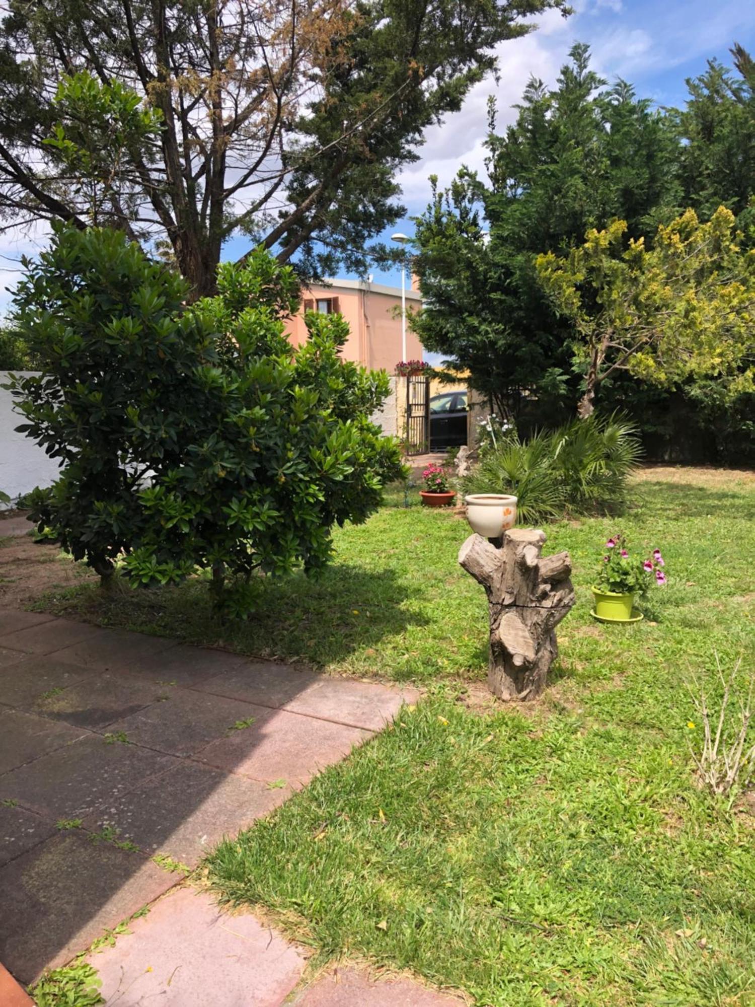 弗里米尼迪夸尔图La Lantana Nuova住宿加早餐旅馆 外观 照片